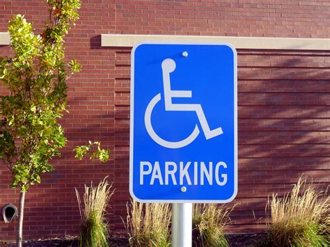 ADOT data show sharp increase in number of disability plates, placards – Cronkite News