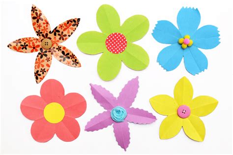 Folding Paper Flowers (5 Petals) | Kids' Crafts | Fun Craft Ideas | FirstPalette.com