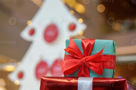 Close up wrapping gift box with ribbon 22804914 Stock Photo at Vecteezy