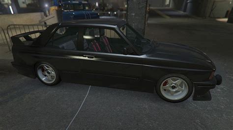 The Iconic Mafia Car from GTA 3 - Leone Sentinel — sabukaru