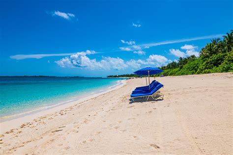 The 12 Best Beaches in Nassau, The Bahamas (Incl. Photos) - Sandals