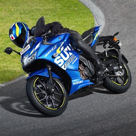 2022 Suzuki Gixxer SF 250 Price, Specs, Top Speed & Mileage in India (New Model)