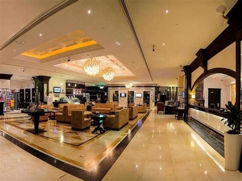 Best Price on Holiday Inn Bur Dubai - Embassy District in Dubai + Reviews