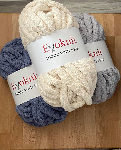 Chunky Chenille Yarn Chenille Yarn Super chunky knit | Etsy