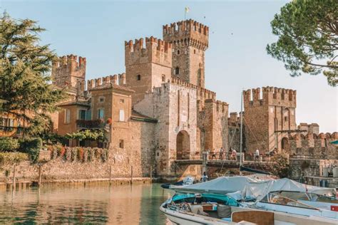 10 Very Best Castles In Italy To Visit - Hand Luggage Only - Travel, Food & Photography Blog