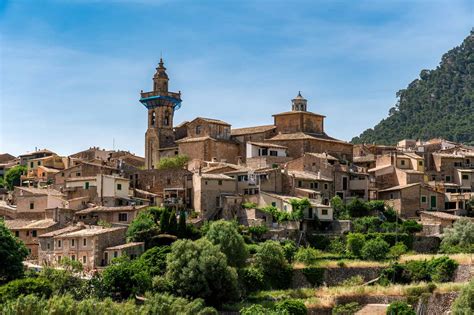 Valldemossa, Mallorca (2024): Experience Authentic Spain