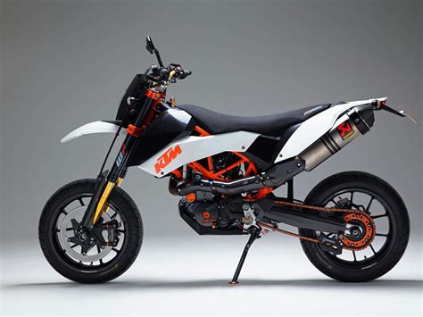 KTM 690 Supermoto