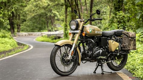 Royal Enfield Classic 350 BS6: Review Image Gallery - BikeWale