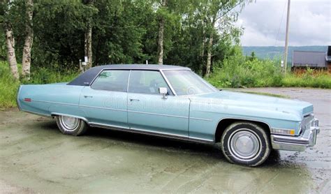 Blue Cadillac editorial stock photo. Image of fleetwood - 26190478