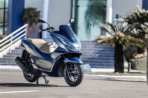 Honda PCX 2023: agora com motor maior a partir de R$ 15.460 - Trendradars Brasil