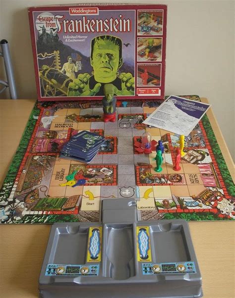 13 Spooky Vintage Horror Board Games | Vintage board games, Board games, Halloween entertaining