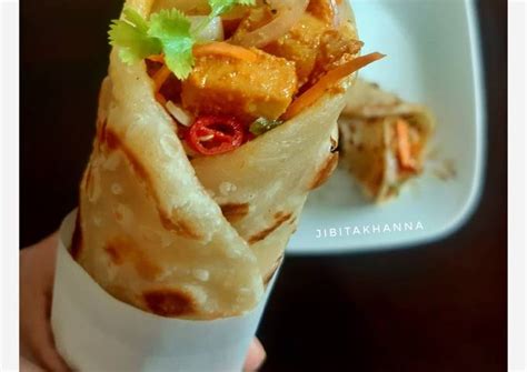 Kolkata style Chicken Kathi Roll Recipe by Jibita Khanna - Cookpad