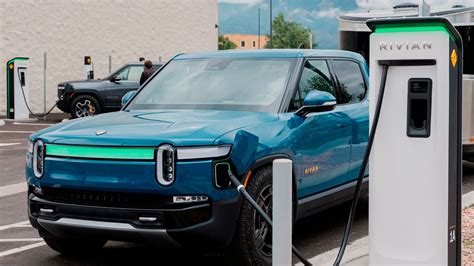 2024 Rivian R1T Payload And Towing Capacity: What You Need To Know