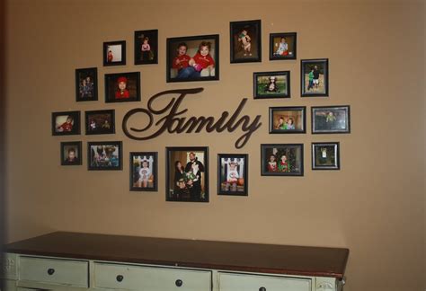 30 Family Picture Frame Wall Ideas