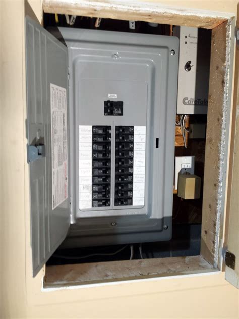 100 amp fuse box replacement in Coon Rapids | Total Electric