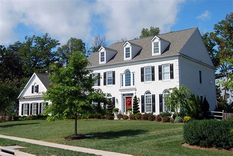 Top 5 best New England style home exteriors • Harbor Classic Homes