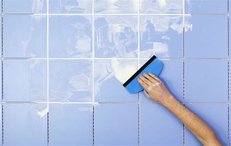 Tips for Using a Rubber Grout Float