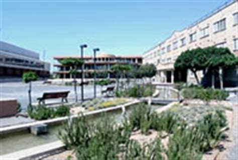 Universidad de Almeria (UAL) - Andaluciacar.com