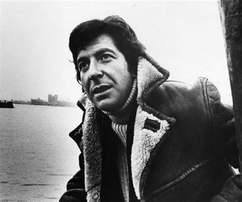 Leonard Cohen Biography - Facts, Childhood, Family Life & Achievements