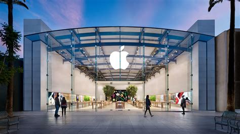 Third Street Promenade - Apple Store - Apple