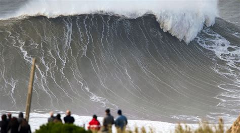 NAZARE CANYON COMES OF AGE | SURFLINE.COM