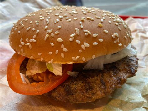 Burger King Whopper - Burger Price, Review & Calories - UK 2019