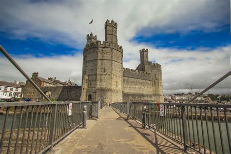 Caernarfon Castle | Tyn Rhos Country House Hotels Snowdonia