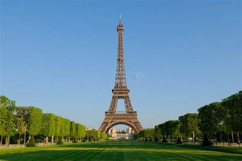 Eiffel Tower at sunrise stock photo. Image of landmark - 5555718