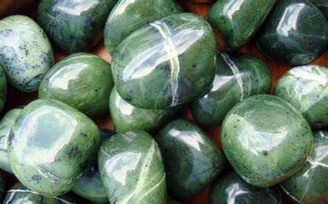 Facts About Jade: Meanings, Properties, and Benefits