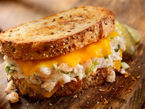 Resep : Grilled Cheese Tuna Sandwich | Smartmama