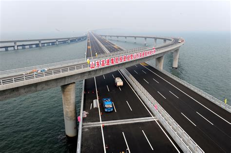 Mega Bridges: Jiaozhou Bay Bridge