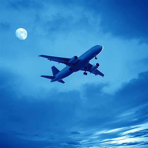 2,000+ Airplane Taking Off At Night Stock Photos, Pictures & Royalty-Free Images - iStock