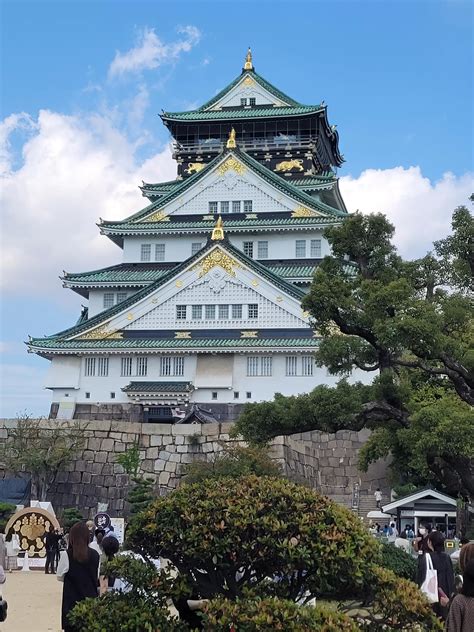 Taking a look inside the iconic Osaka Castle