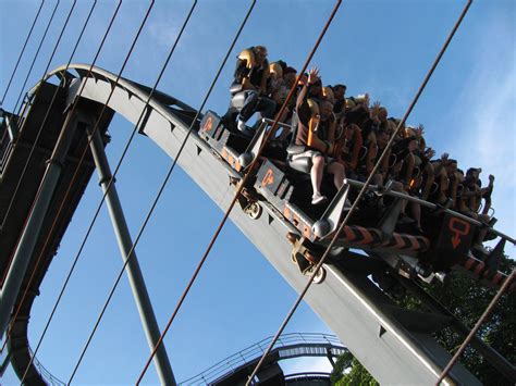 Dive Coaster - Coasterpedia - The Roller Coaster Wiki