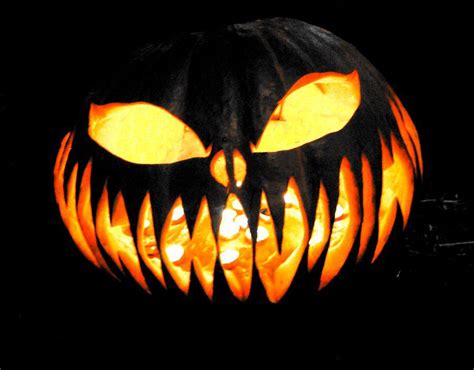 Calabaza halo web | Halloween pumpkin designs, Scary pumpkin, Scary halloween pumpkins