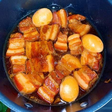 VIETNAMESE BRAISED PORK BELLY (THIT KHO TAU) - Vietnam Travel Online