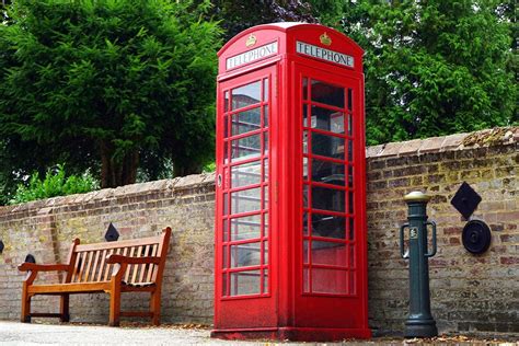 Red Phone Booths Wall Mural | Landmarks Everwallpaper UK