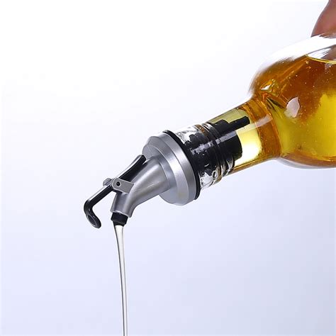 250ml 500ml 750ml Cooking olive oil spray bottle with metal nozzle , empty glass bottle for ...