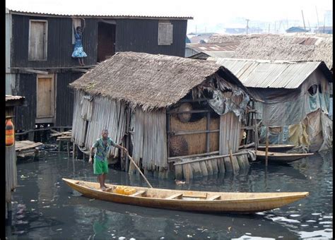 Makoko Slum, Lagos Nigeria, a Marginalized Community – World’s largest Slum | Mannahelp