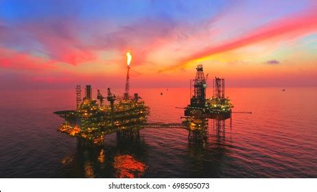 22,957 Oil rig sunset Images, Stock Photos & Vectors | Shutterstock