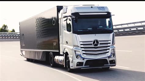 Daimler Truck tests fuel-cell truck with liquid hydrogen