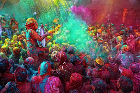 The Holi festival is a vivid, joyful Hindu celebration of spring - LA Times