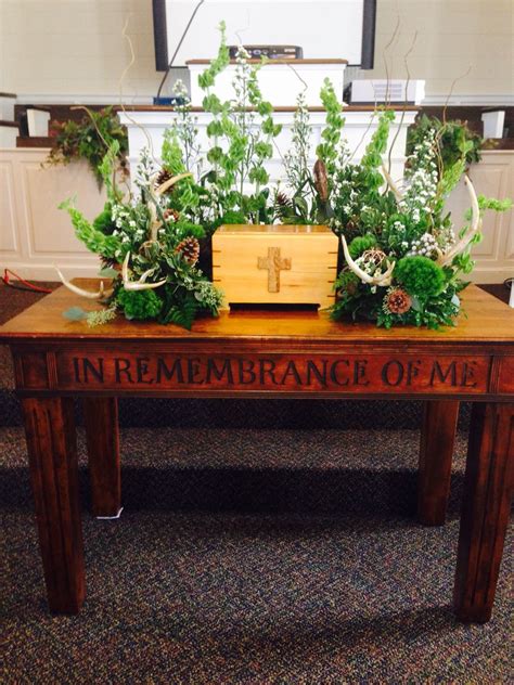 Masculine memorial urn surround. Very green & natural look. | Funeral ...