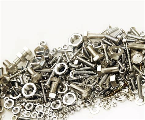 What Are the Benefits and Uses of Aerospace Fasteners? | ArticleCube