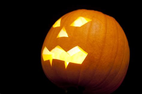 Image of scary jackolantern | CreepyHalloweenImages