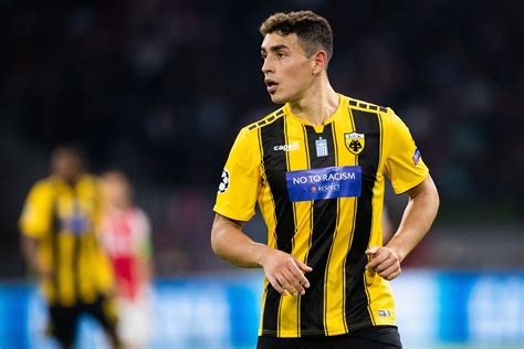 Report: Leeds scouted AEK Athens striker Ezequiel Ponce