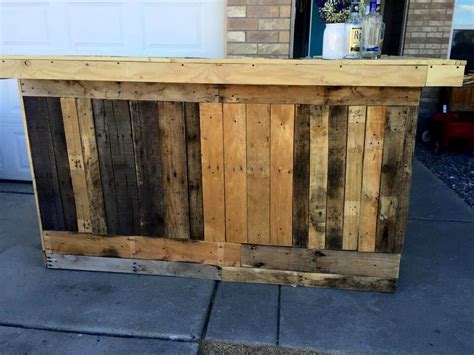 DIY Pallet Outdoor Bar | 101 Pallets