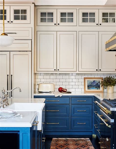 French Bistro Style Is The Secret Recipe For This Two-Tone Kitchen ...