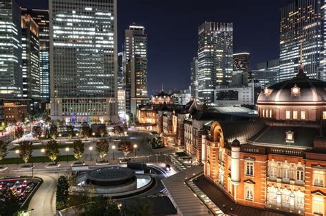 Premium Photo | Night view at tokyo station japan