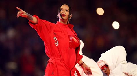 Watch Rihanna’s Super Bowl 2023 Halftime Show Performance - ReportWire